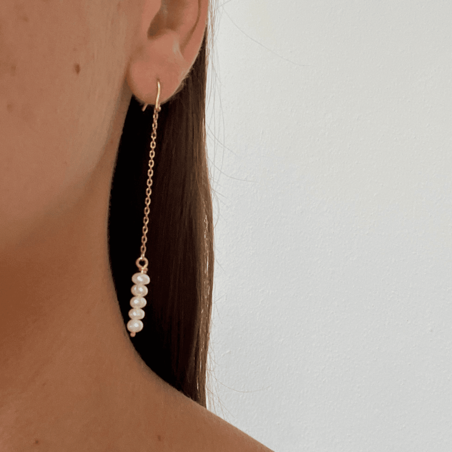 Boucles d'oreilles perles d'eau douce - porté