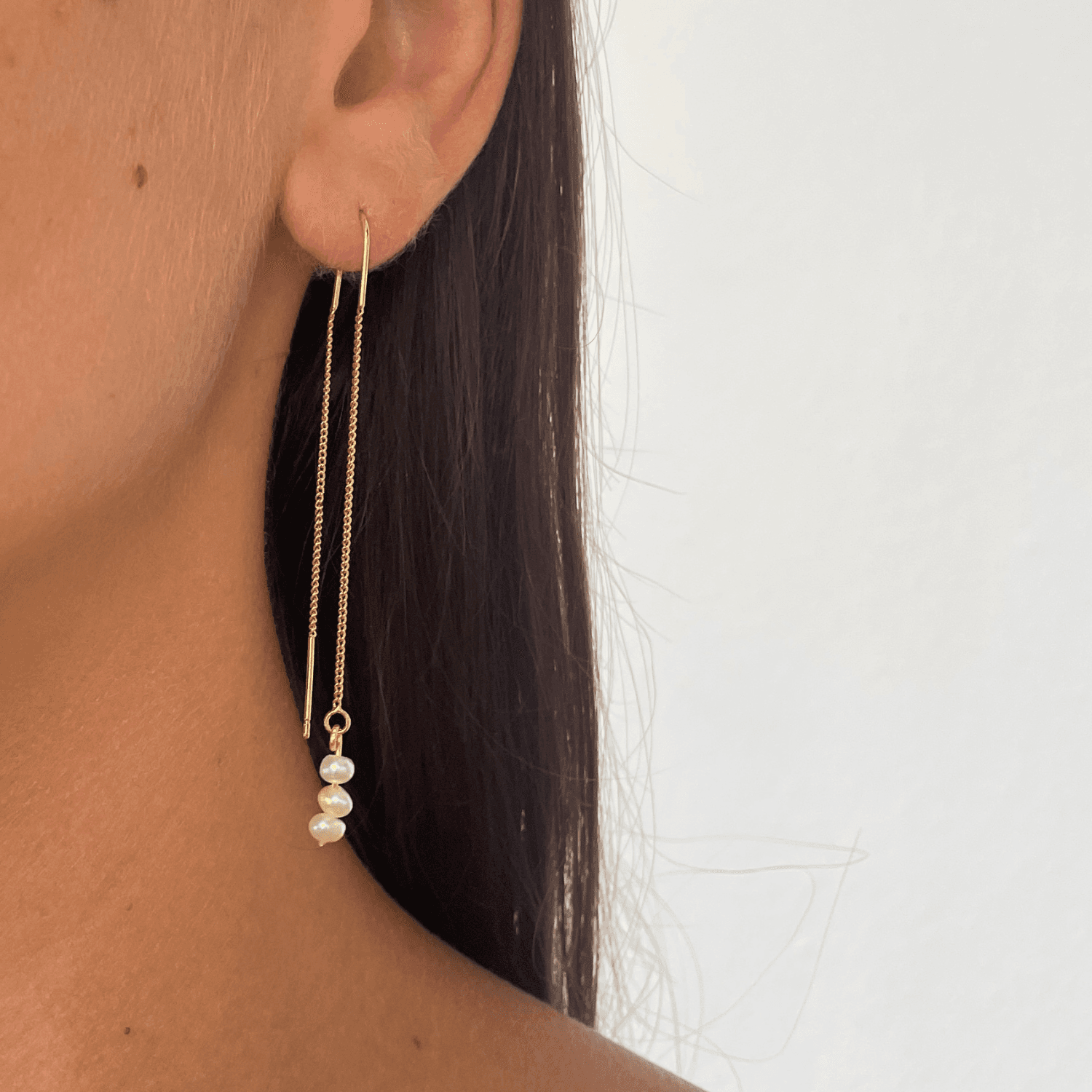 Boucles d'oreilles double perles d'eau douce - porté